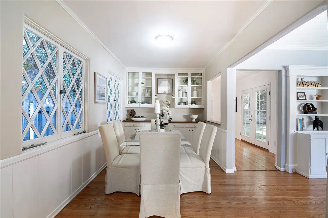 1324 W Morningside, Burbank, California 91506 home-pic-11